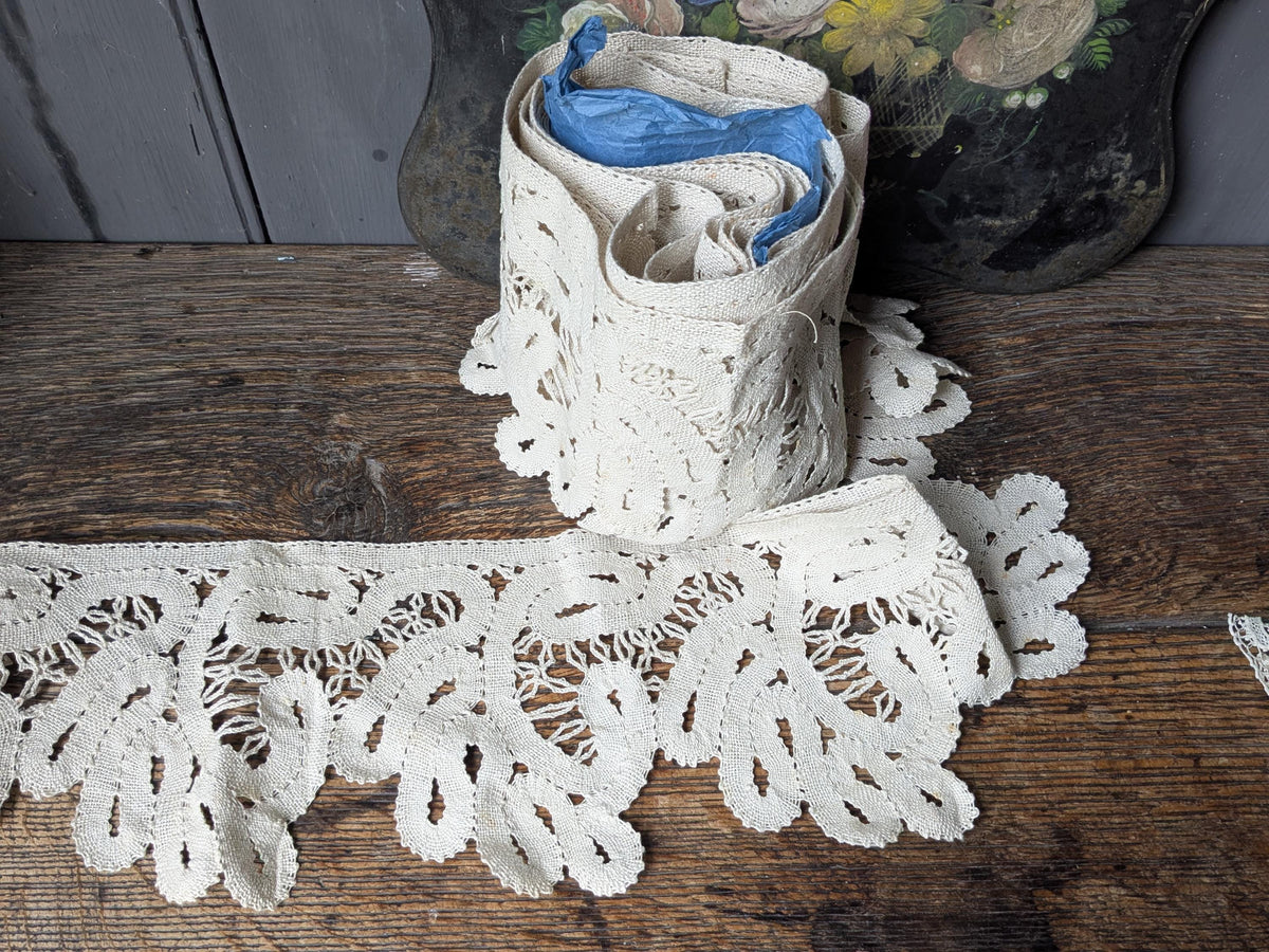 7 metres antique furnishing lace