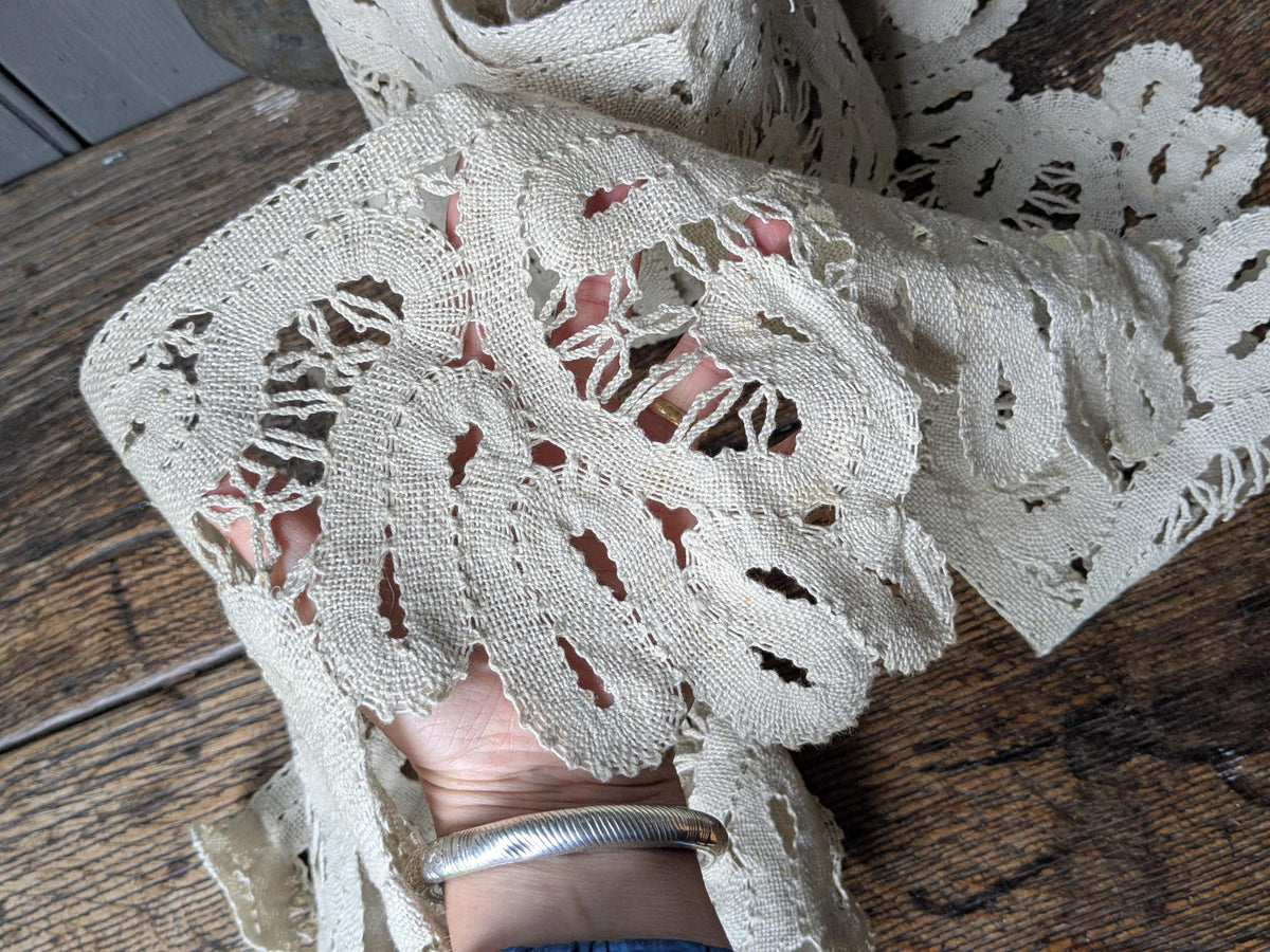 7 metres antique furnishing lace