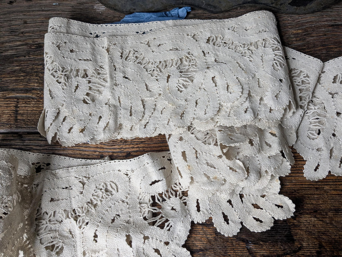 7 metres antique furnishing lace