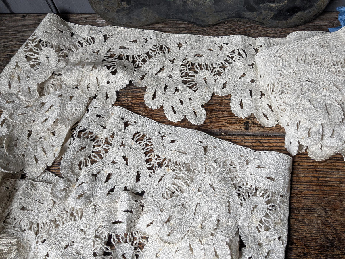 7 metres antique furnishing lace